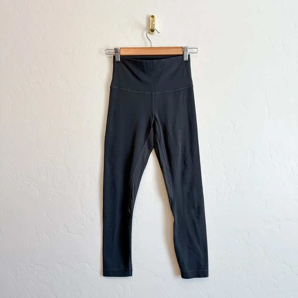 Lululemon | Align High-Rise 23
